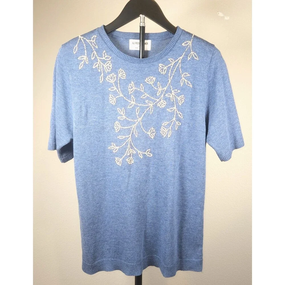 Vintage Alfred Dunner Womens Medium Blue Floral Embroidered Sweater Top USA